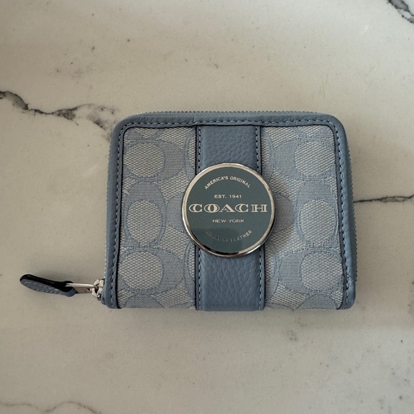 Coach Handbags - Coach C8323 Lonnie small zip wallet in marble blue